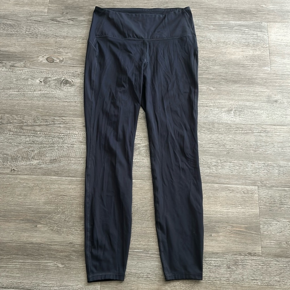 Women’s All in Motion leggings Size M